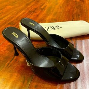 New Zara Black Faux Patent leather heeled Slide US 7.5 EUR 38